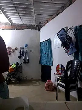 Snapshot of lucy_hairypussy83 chatting on September 18, 10:17 am lucy hairypussy83 online show from September 18, 10:17 am