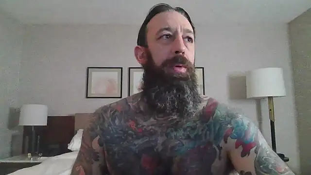 Snapshot of StevenRiseNYC chatting on October 26, 1:28 pm StevenRiseNYC online show from October 26, 1:28 pm