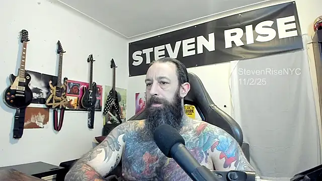 Snapshot of StevenRiseNYC chatting on November 2, 12:18 pm StevenRiseNYC online show from November 2, 12:18 pm