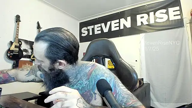 Snapshot of StevenRiseNYC chatting on November 7, 3:12 pm StevenRiseNYC online show from November 7, 3:12 pm