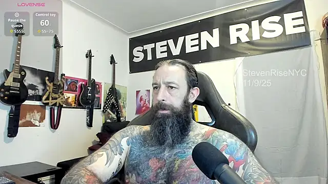 Snapshot of StevenRiseNYC chatting on November 10, 2:38 pm StevenRiseNYC online show from November 10, 2:38 pm