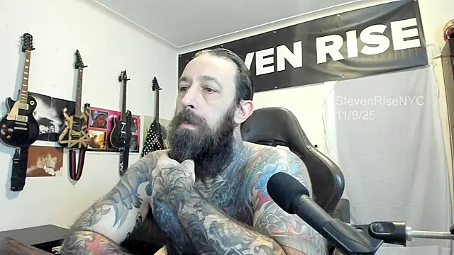 Snapshot of StevenRiseNYC chatting on November 11, 2:50 pm StevenRiseNYC online show from November 11, 2:50 pm