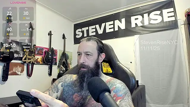 Snapshot of StevenRiseNYC chatting on November 12, 3:01 pm StevenRiseNYC online show from November 12, 3:01 pm