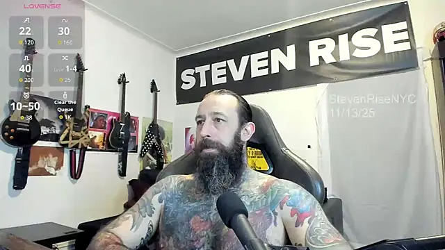 Snapshot of StevenRiseNYC chatting on November 14, 1:37 am StevenRiseNYC online show from November 14, 1:37 am