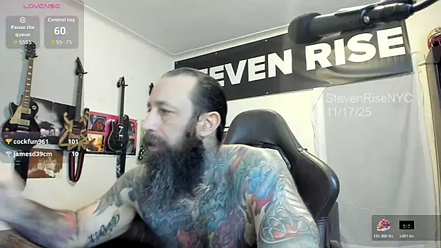 Snapshot of StevenRiseNYC chatting on November 18, 1:55 am StevenRiseNYC online show from November 18, 1:55 am