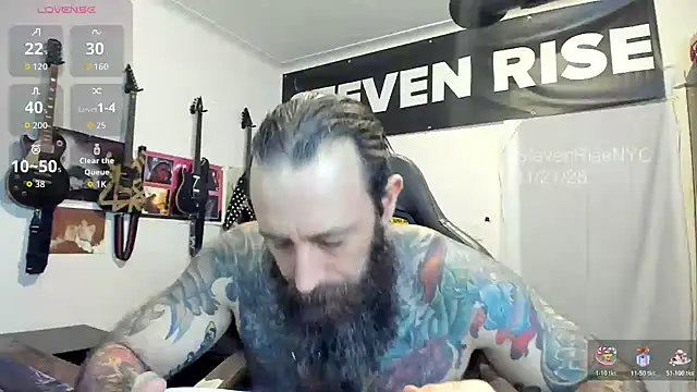 Snapshot of StevenRiseNYC chatting on November 22, 2:32 am StevenRiseNYC online show from November 22, 2:32 am