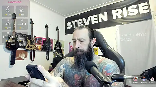 Snapshot of StevenRiseNYC chatting on November 24, 11:04 pm StevenRiseNYC online show from November 24, 11:04 pm