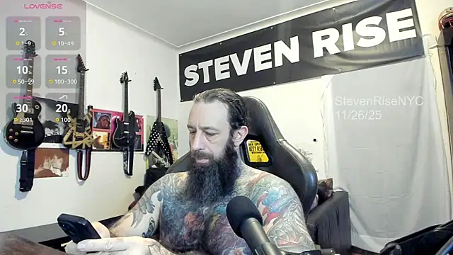 Snapshot of StevenRiseNYC chatting on November 26, 12:06 pm StevenRiseNYC online show from November 26, 12:06 pm