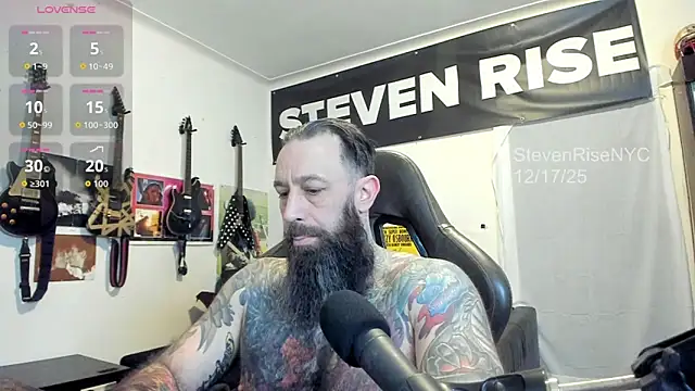 Snapshot of StevenRiseNYC chatting on December 17, 1:17 pm StevenRiseNYC online show from December 17, 1:17 pm