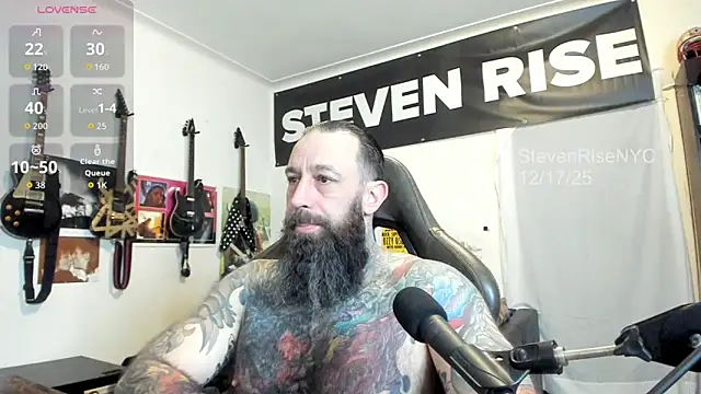 Snapshot of StevenRiseNYC chatting on December 18, 12:33 pm StevenRiseNYC online show from December 18, 12:33 pm