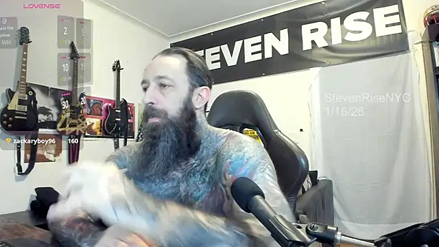 Snapshot of StevenRiseNYC chatting on January 16, 5:17 pm StevenRiseNYC online show from January 16, 5:17 pm
