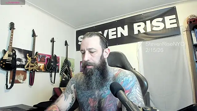 Snapshot of StevenRiseNYC chatting on February 15, 11:41 am StevenRiseNYC online show from February 15, 11:41 am