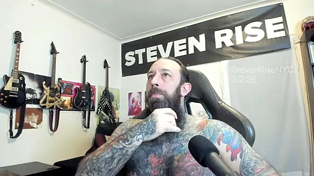 Snapshot of StevenRiseNYC chatting on March 4, 1:39 pm StevenRiseNYC online show from March 4, 1:39 pm
