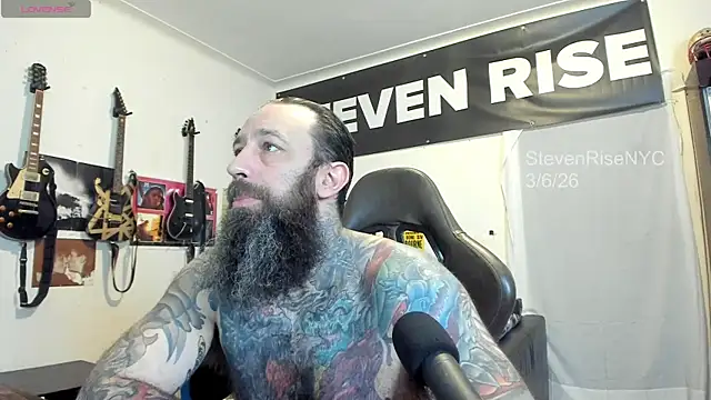 Snapshot of StevenRiseNYC chatting on March 6, 12:45 pm StevenRiseNYC online show from March 6, 12:45 pm