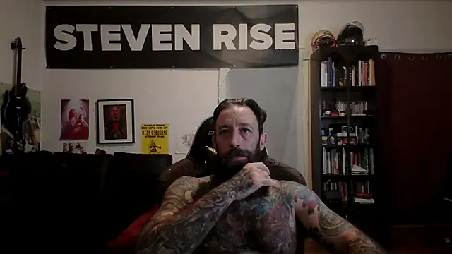 Snapshot of StevenRiseNYC chatting on May 25, 10:54 am StevenRiseNYC online show from May 25, 10:54 am
