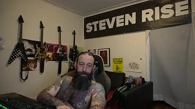 Snapshot of StevenRiseNYC chatting on May 27, 11:57 pm StevenRiseNYC online show from May 27, 11:57 pm