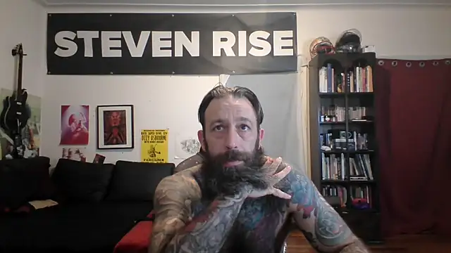 Snapshot of StevenRiseNYC chatting on May 30, 10:45 am StevenRiseNYC online show from May 30, 10:45 am