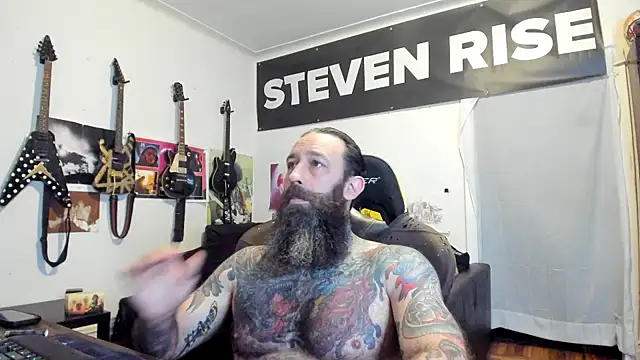 Snapshot of StevenRiseNYC chatting on June 7, 10:30 am StevenRiseNYC online show from June 7, 10:30 am