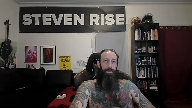 Snapshot of StevenRiseNYC chatting on June 12, 10:58 am StevenRiseNYC online show from June 12, 10:58 am