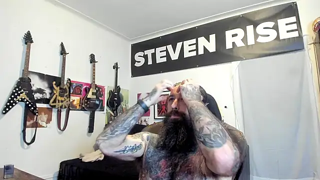 Snapshot of StevenRiseNYC chatting on June 17, 10:28 am StevenRiseNYC online show from June 17, 10:28 am