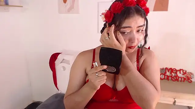  Kim  M online show from December 3, 4:39 pm