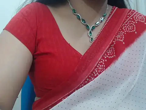 Snapshot of Lovely_Siri_23 chatting on July 2, 7:03 am Lovely Siri 23 online show from July 2, 7:03 am