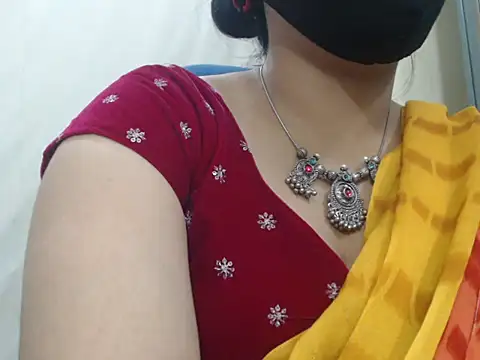 Snapshot of Lovely_Siri_23 chatting on July 21, 5:48 pm Lovely Siri 23 online show from July 21, 5:48 pm