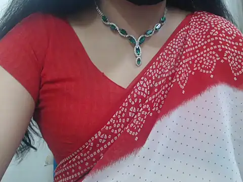Snapshot of Lovely_Siri_23 chatting on July 27, 8:21 am Lovely Siri 23 online show from July 27, 8:21 am