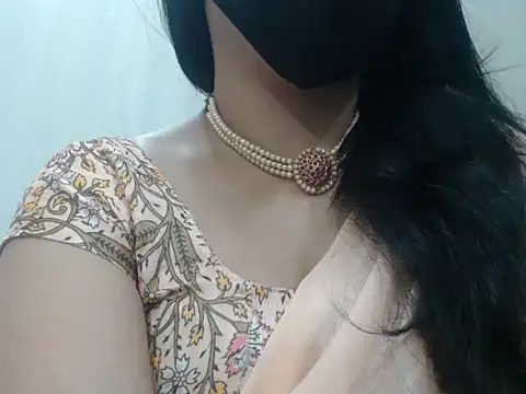 Snapshot of Lovely_Siri_23 chatting on July 28, 7:04 pm Lovely Siri 23 online show from July 28, 7:04 pm