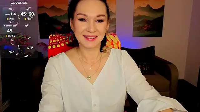 Sofia Ford online show from April 22, 7:00 am