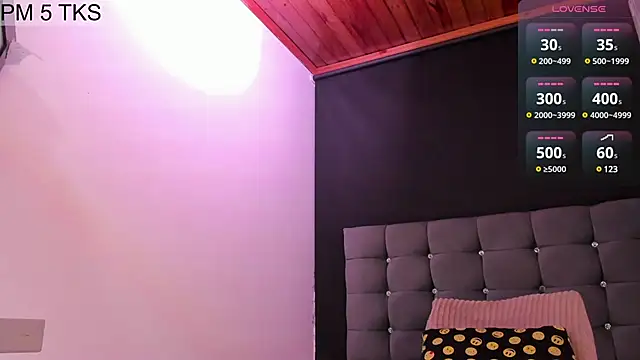 Snapshot of sweet__samy chatting on March 10, 6:49 am sweet samy online show from March 10, 6:49 am