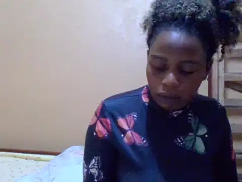 sweetbabra1 online show from March 7, 5:18 am