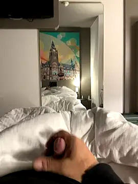 neugrg online show from October 6, 10:07 pm