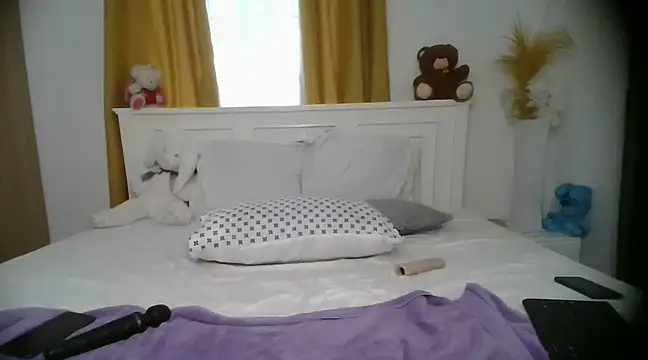 Snapshot of NAUGHTY__EBONY chatting on February 10, 7:04 am NAUGHTY  EBONY online show from February 10, 7:04 am