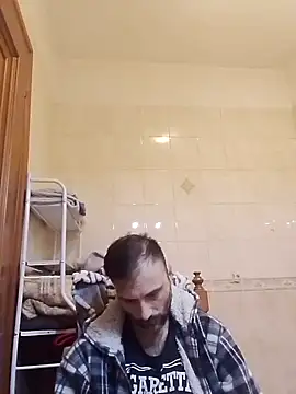 coppiasenzacensura online show from October 25, 7:05 am