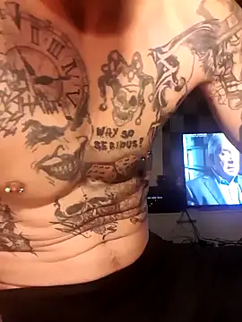 Snapshot of PIercingBoy38 chatting on January 25, 1:43 am PIercingBoy38 online show from January 25, 1:43 am