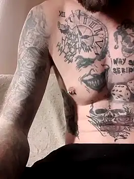 Snapshot of PIercingBoy38 chatting on February 22, 12:19 pm PIercingBoy38 online show from February 22, 12:19 pm