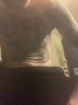 Snapshot of PIercingBoy38 chatting on March 7, 11:38 pm PIercingBoy38 online show from March 7, 11:38 pm