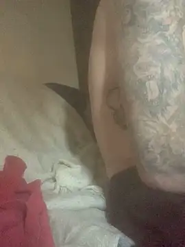 Snapshot of PIercingBoy38 chatting on March 10, 4:14 pm PIercingBoy38 online show from March 10, 4:14 pm