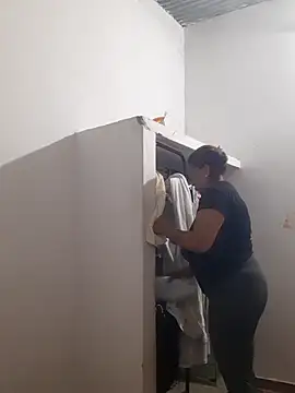 Valeria73 online show from November 18, 2:28 am