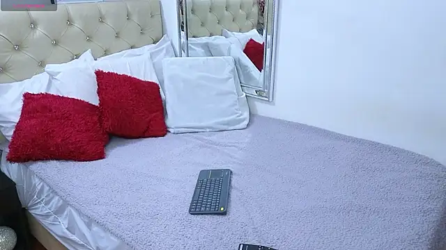 Snapshot of AnnaRedgrave chatting on February 4, 7:58 am AnnaRedgrave online show from February 4, 7:58 am