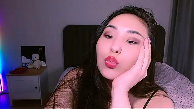 monabooty online show from January 25, 10:29 am