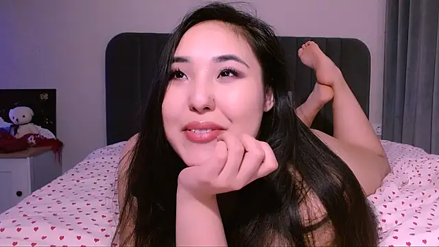 monabooty online show from February 1, 2:37 am