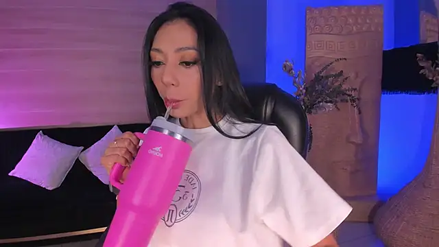 Snapshot of LizzHamilton__ chatting on September 24, 9:51 pm LizzHamilton online show from September 24, 9:51 pm