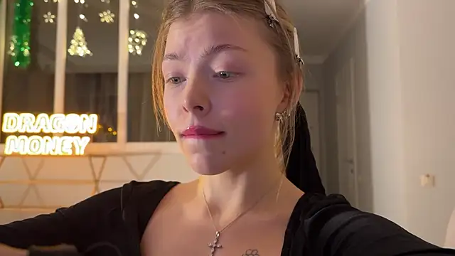 Aliceimhorny online show from December 9, 4:58 pm