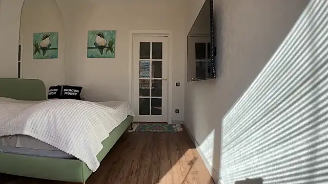 Aliceimhorny online show from March 23, 7:09 am