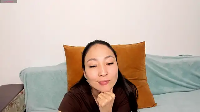 Snapshot of 1reisatumi_ chatting on April 25, 7:11 am 1reisatumi online show from April 25, 7:11 am