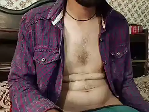 Snapshot of BrownBoy69666 chatting on February 18, 12:04 am BrownBoy69666 online show from February 18, 12:04 am