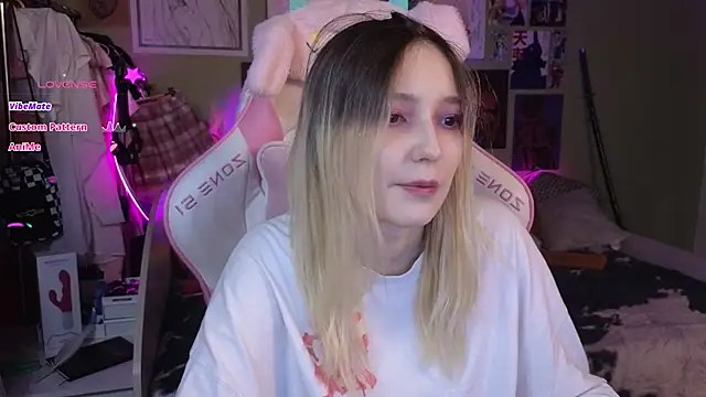 Evie Ro online show from January 10, 1:53 am