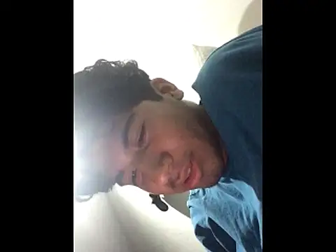 Snapshot of Mangopitudo chatting on October 29, 3:20 am Mangopitudo online show from October 29, 3:20 am